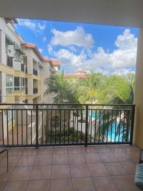 Activo con contrato: $3,600 (1 camas, 1 baños, 1140 Pies cuadrados)