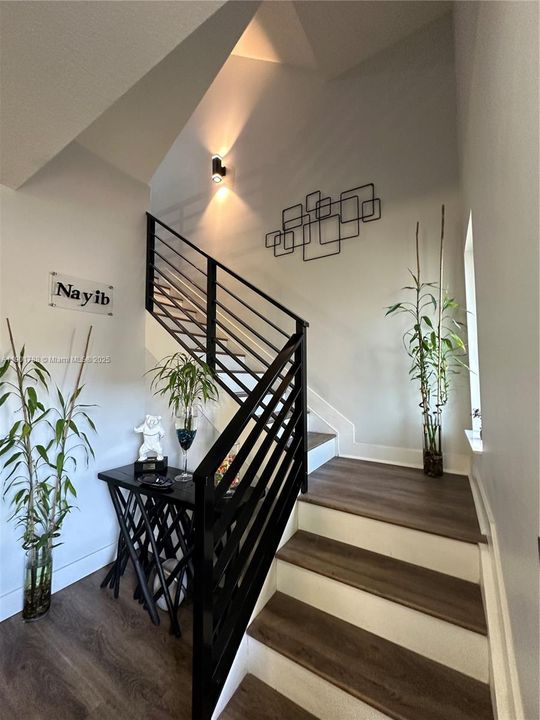 待售: $999,900 (3 贝兹, 2 浴室, 2116 平方英尺)