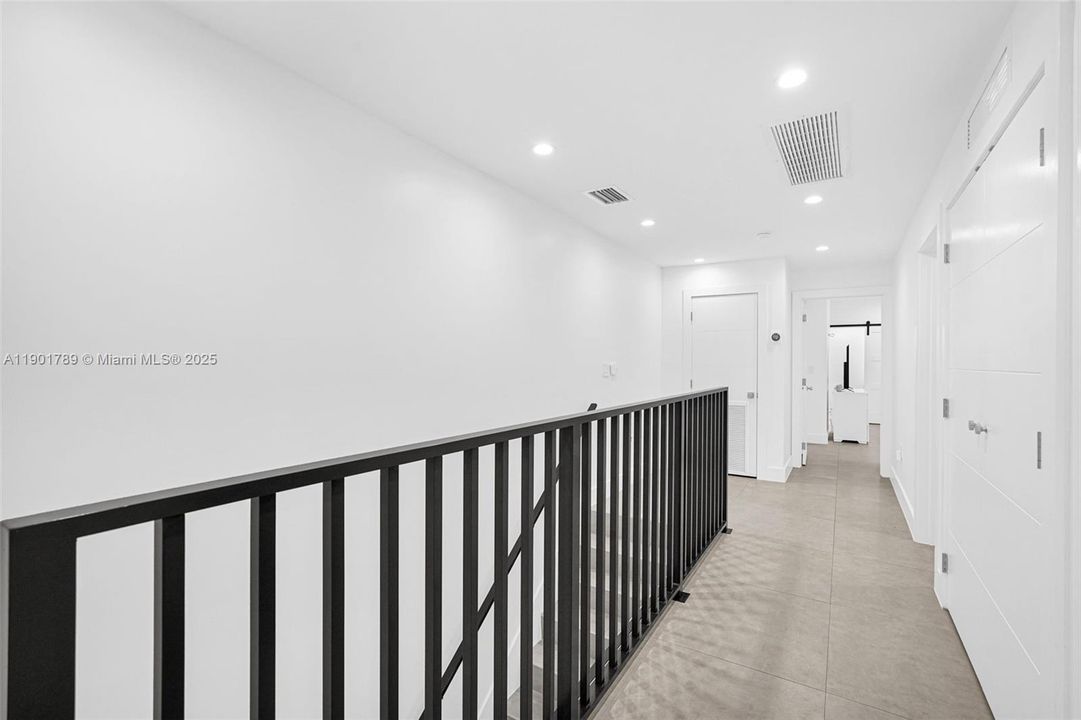 Recently Rented: $4,799 (3 beds, 2 baths, 1882 Square Feet)