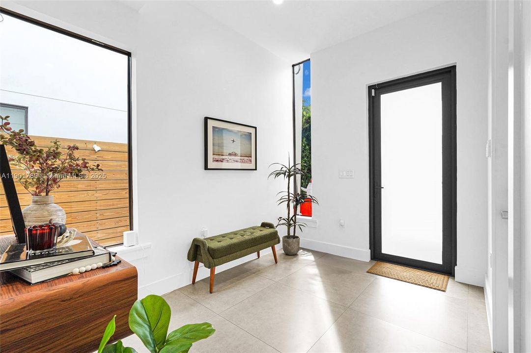 Recently Rented: $4,799 (3 beds, 2 baths, 1882 Square Feet)