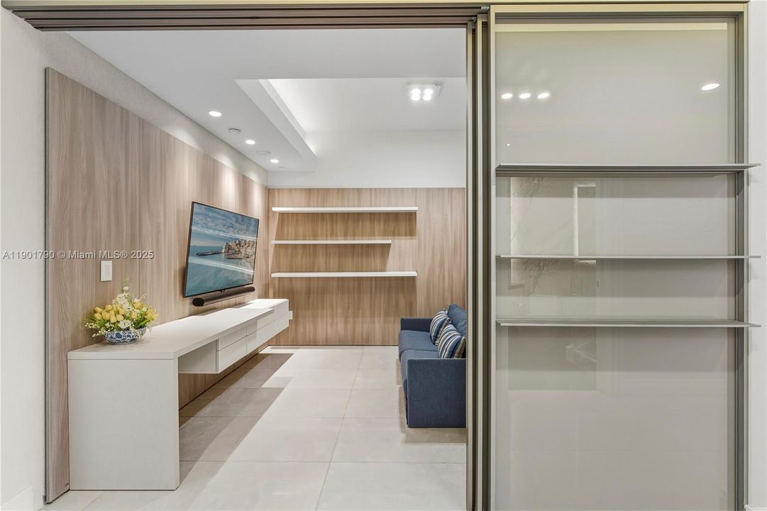 For Sale: $7,500,000 (4 beds, 5 baths, 2987 Square Feet)