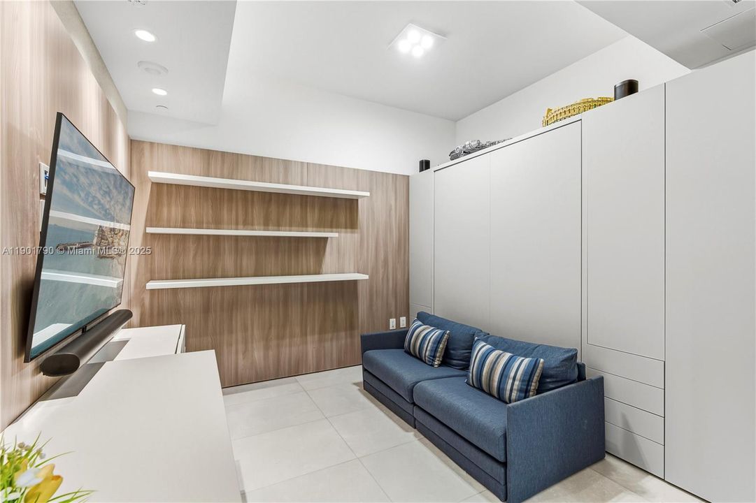 For Sale: $7,500,000 (4 beds, 5 baths, 2987 Square Feet)