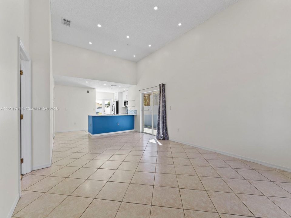 For Sale: $614,900 (3 beds, 2 baths, 1241 Square Feet)