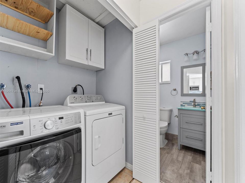 For Sale: $614,900 (3 beds, 2 baths, 1241 Square Feet)