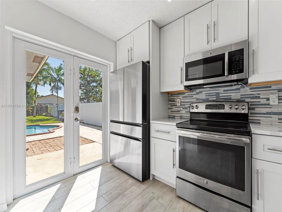 For Sale: $614,900 (3 beds, 2 baths, 1241 Square Feet)