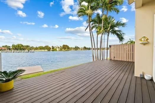 Recently Rented: $3,875 (3 beds, 2 baths, 2080 Square Feet)