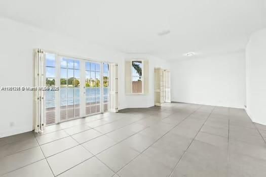 Recently Rented: $3,875 (3 beds, 2 baths, 2080 Square Feet)