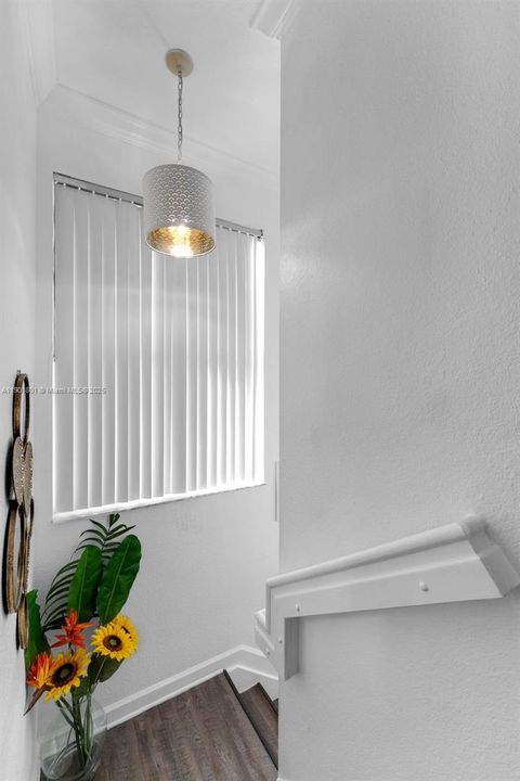 待售: $290,000 (2 贝兹, 2 浴室, 1069 平方英尺)