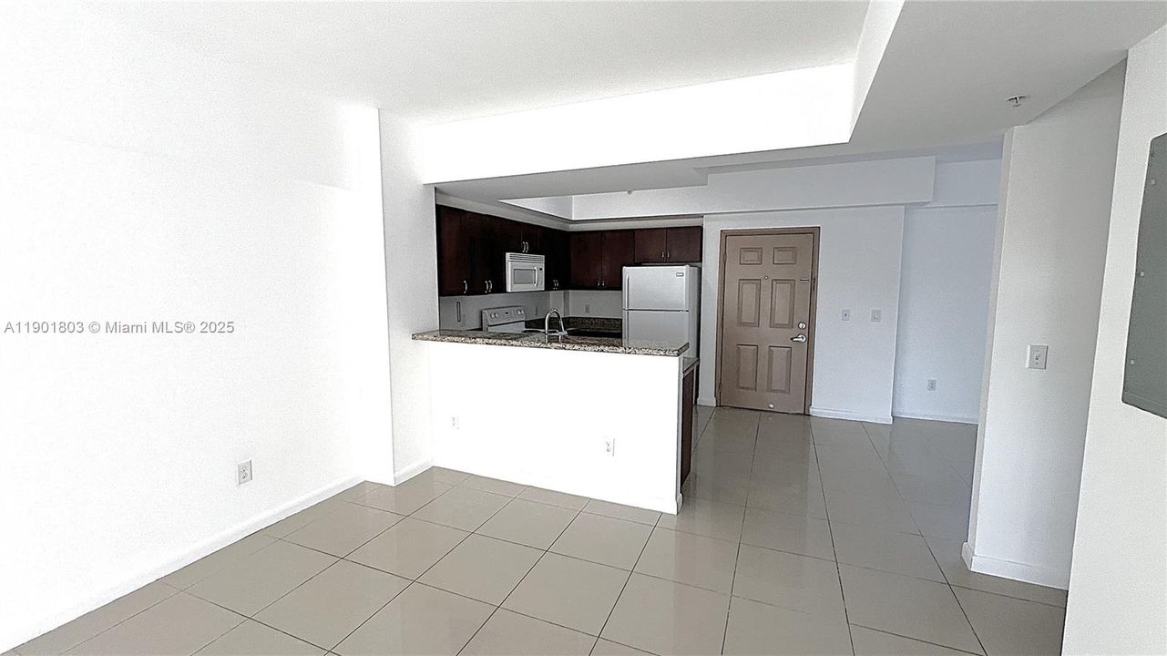 Недавно арендовано: $1,950 (1 спален, 2 ванн, 0 Квадратных фут)