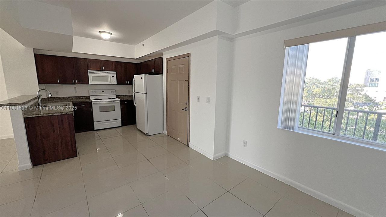 Недавно арендовано: $1,950 (1 спален, 2 ванн, 0 Квадратных фут)