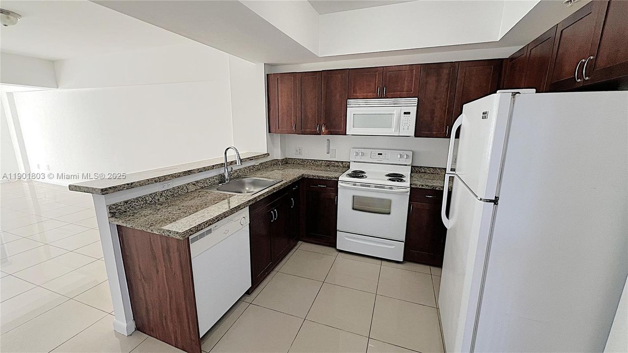 Недавно арендовано: $1,950 (1 спален, 2 ванн, 0 Квадратных фут)