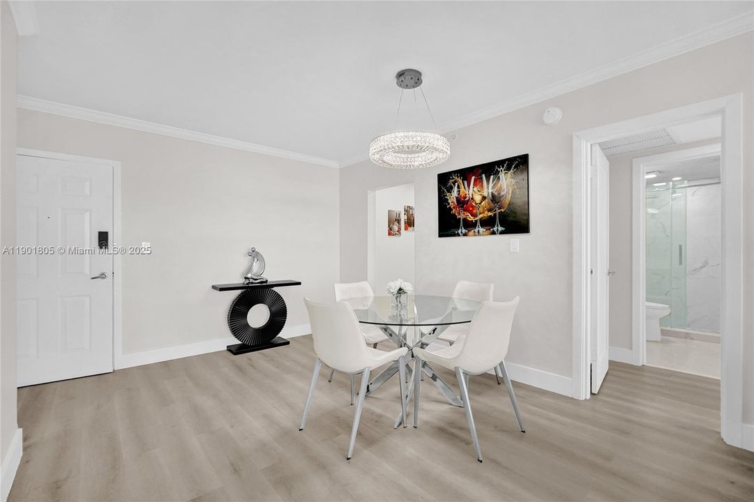 For Rent: $3,600 (1 beds, 1 baths, 835 Square Feet)