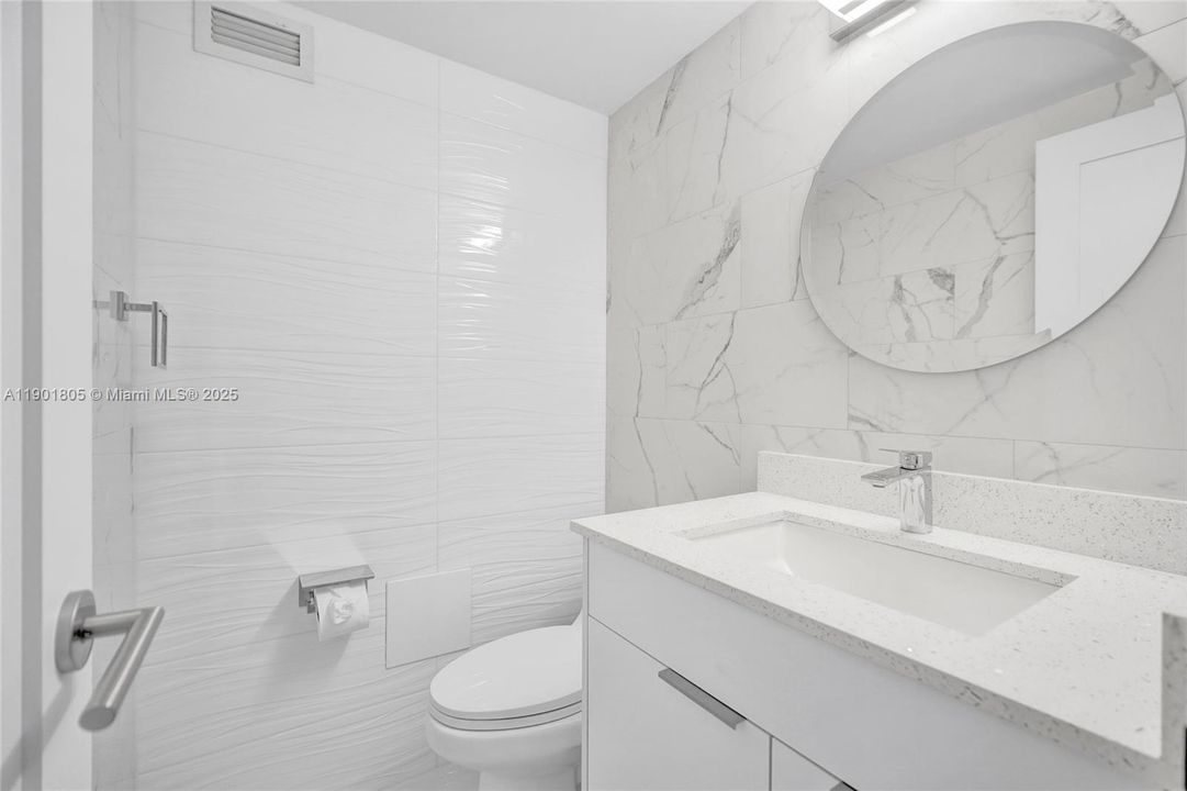 For Rent: $3,600 (1 beds, 1 baths, 835 Square Feet)