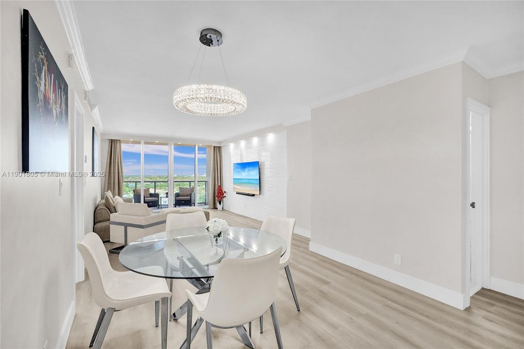 For Rent: $3,600 (1 beds, 1 baths, 835 Square Feet)