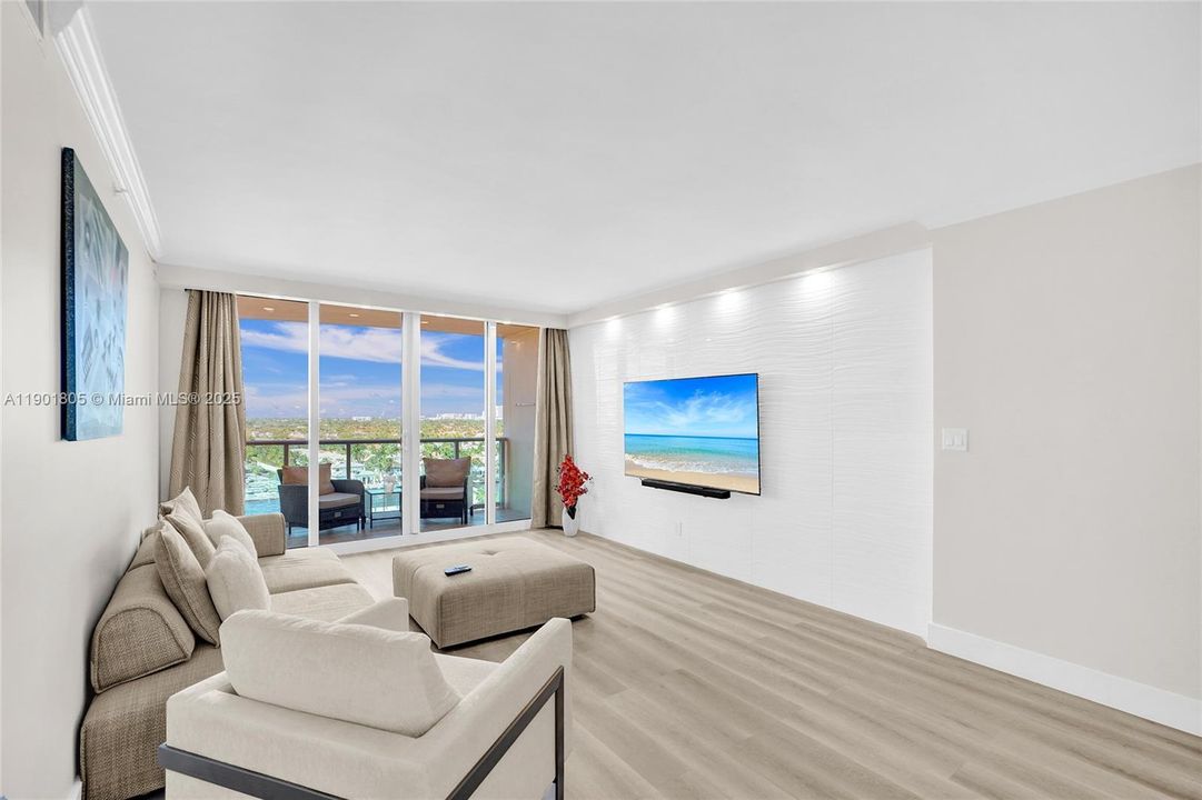 For Rent: $3,600 (1 beds, 1 baths, 835 Square Feet)