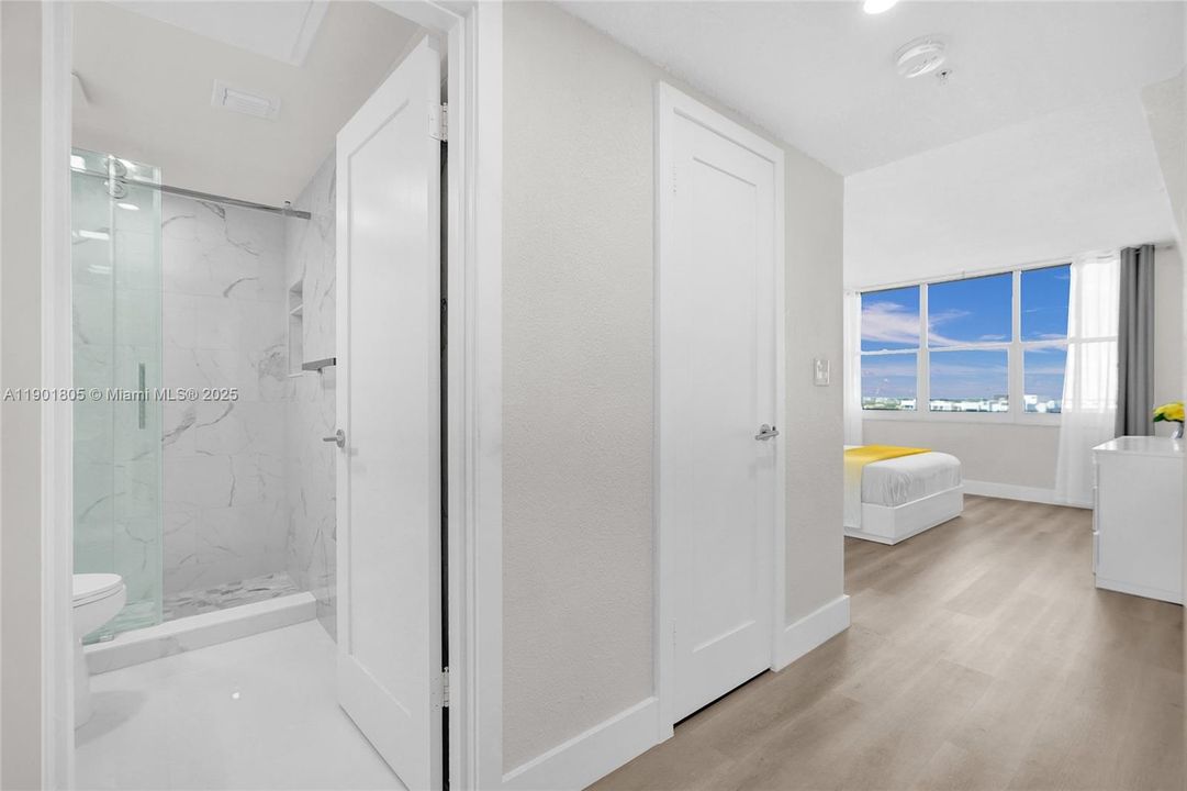 For Rent: $3,600 (1 beds, 1 baths, 835 Square Feet)