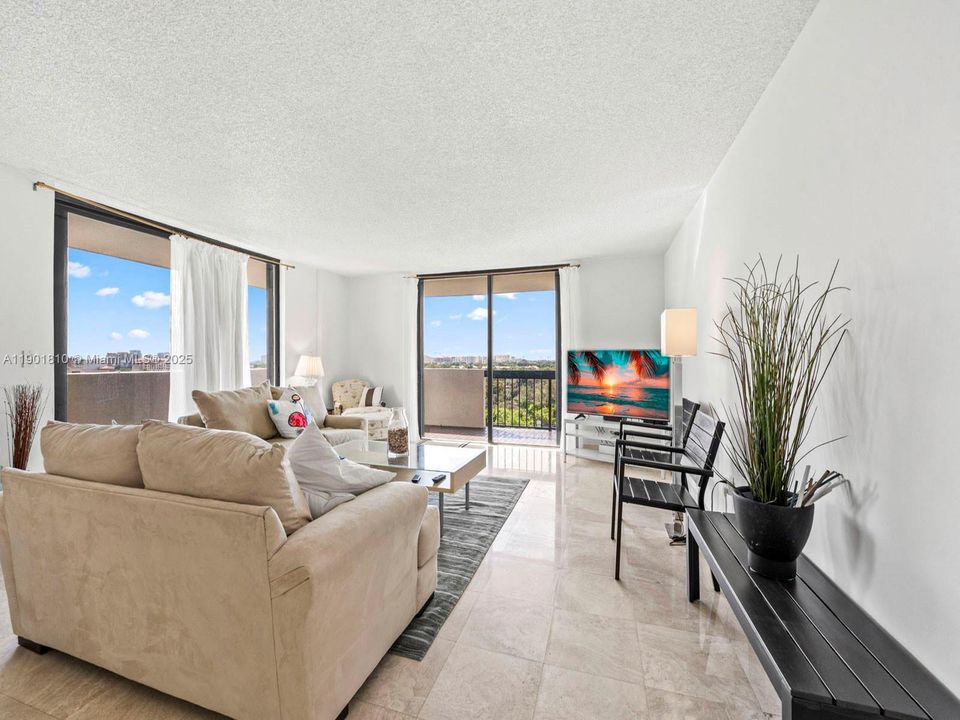 For Rent: $6,000 (3 beds, 2 baths, 1775 Square Feet)