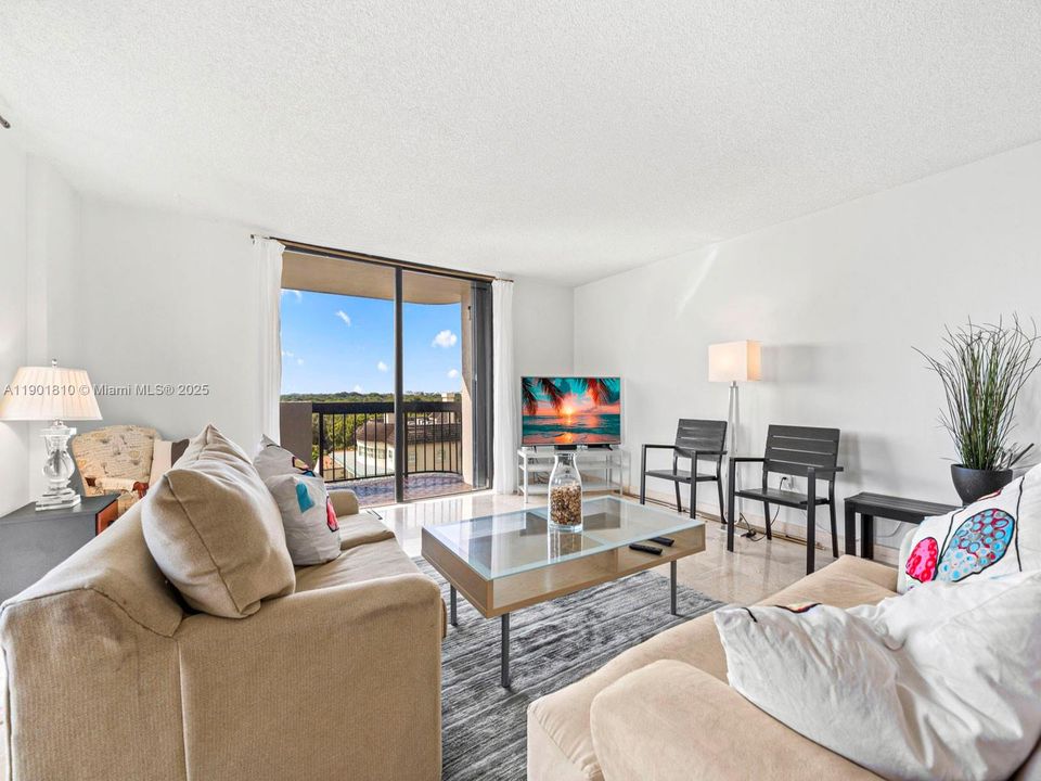 For Rent: $6,000 (3 beds, 2 baths, 1775 Square Feet)