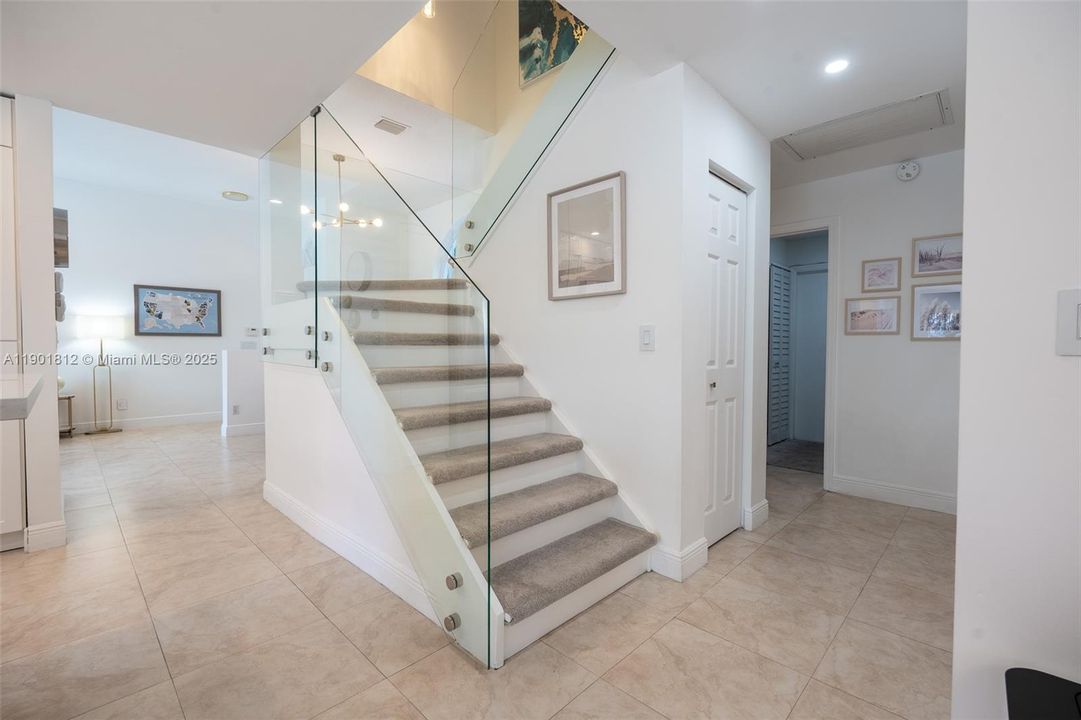 For Rent: $6,850 (4 beds, 3 baths, 2213 Square Feet)