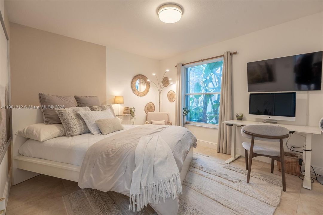 For Rent: $6,850 (4 beds, 3 baths, 2213 Square Feet)