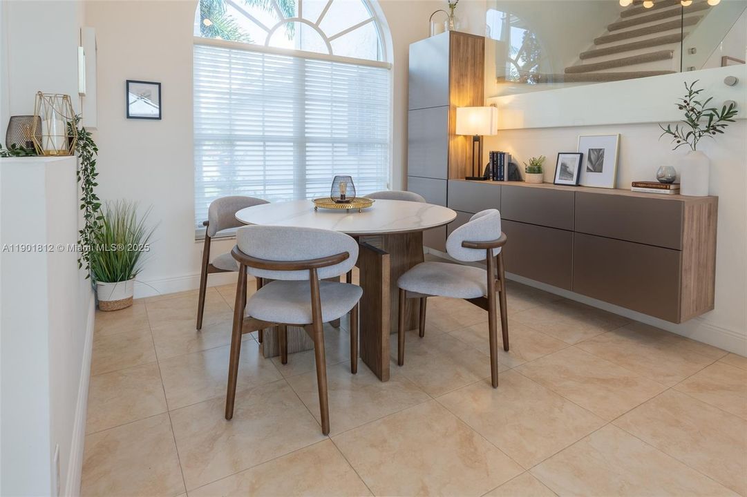 For Rent: $6,850 (4 beds, 3 baths, 2213 Square Feet)