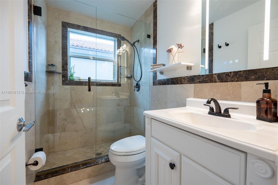 For Rent: $6,850 (4 beds, 3 baths, 2213 Square Feet)