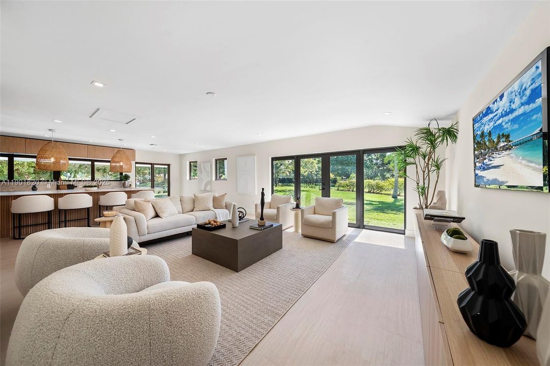 待售: $2,900,000 (5 贝兹, 3 浴室, 2488 平方英尺)