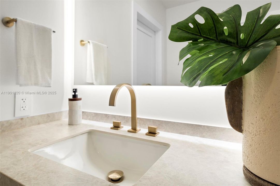 待售: $2,900,000 (5 贝兹, 3 浴室, 2488 平方英尺)