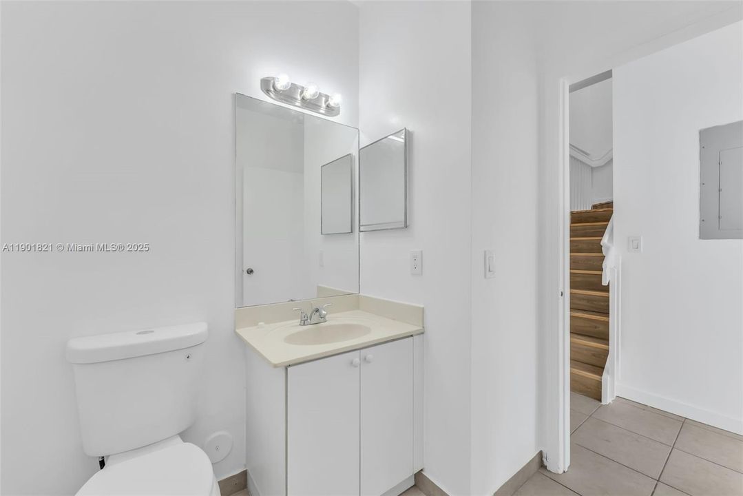 For Sale: $278,000 (3 beds, 2 baths, 1509 Square Feet)