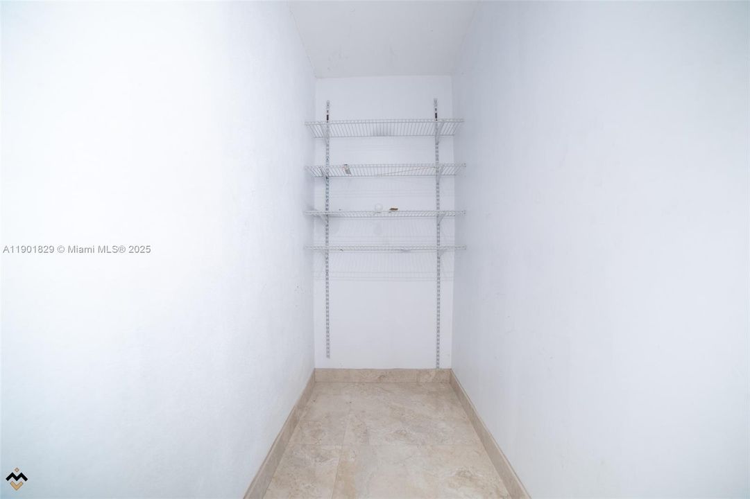 Recently Rented: $4,250 (4 beds, 4 baths, 1650 Square Feet)