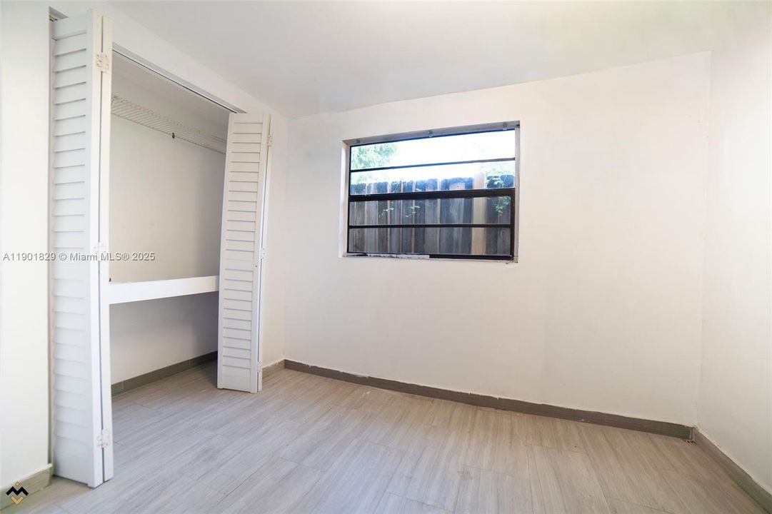 Recently Rented: $4,250 (4 beds, 4 baths, 1650 Square Feet)