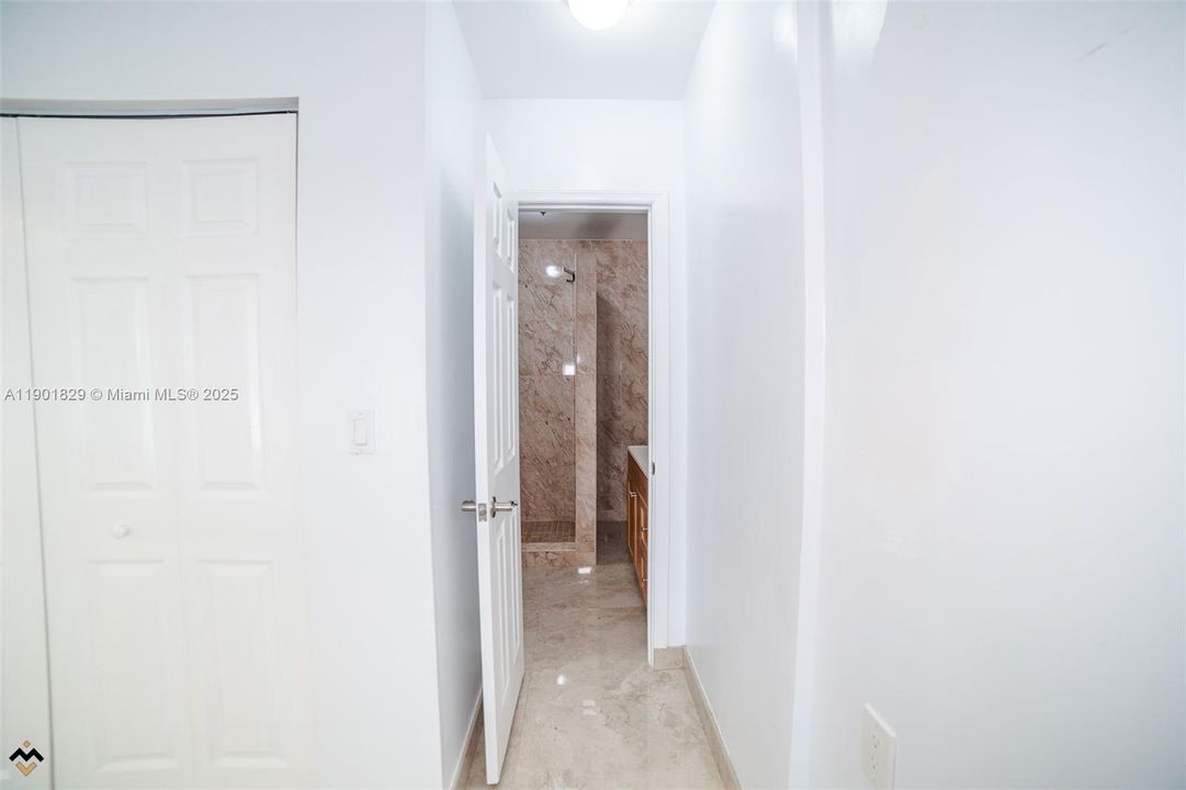 Recently Rented: $4,250 (4 beds, 4 baths, 1650 Square Feet)