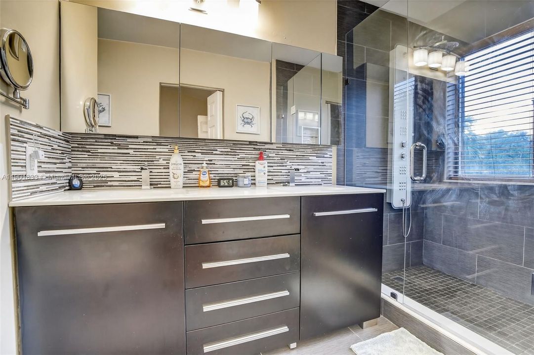 For Sale: $399,987 (3 beds, 2 baths, 1760 Square Feet)