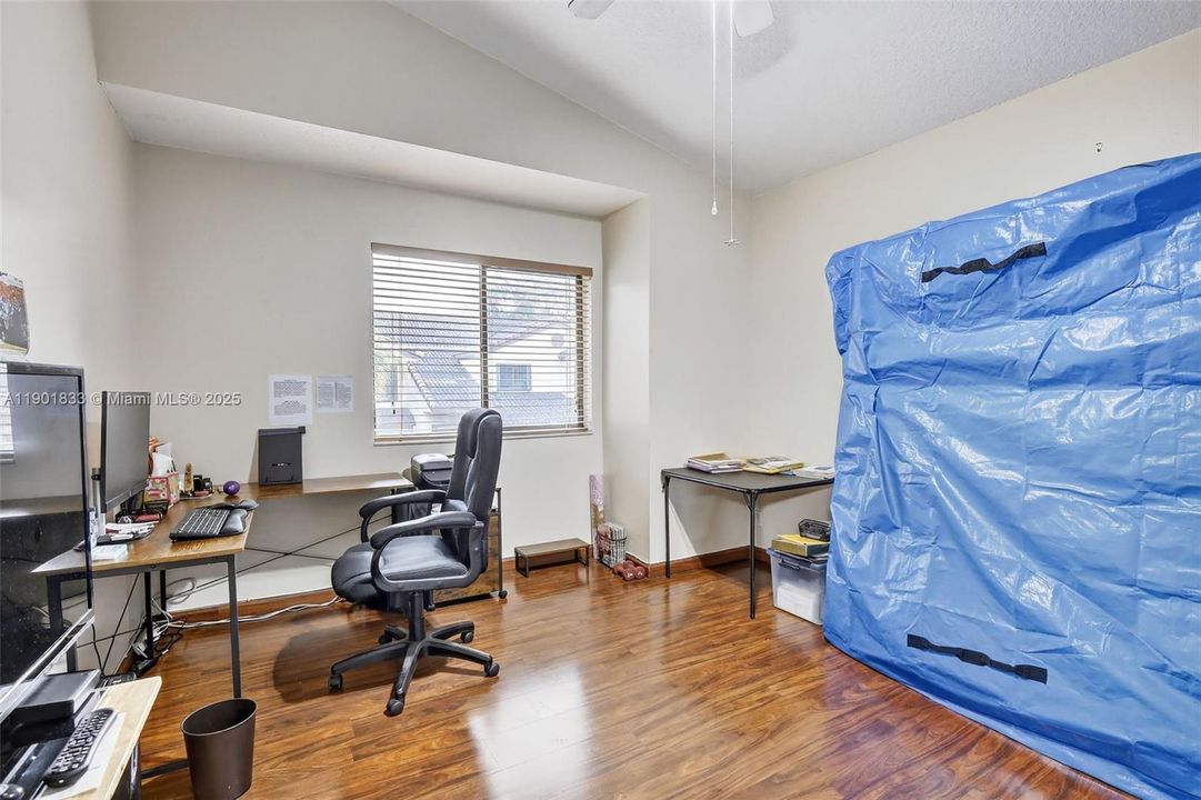 For Sale: $399,987 (3 beds, 2 baths, 1760 Square Feet)