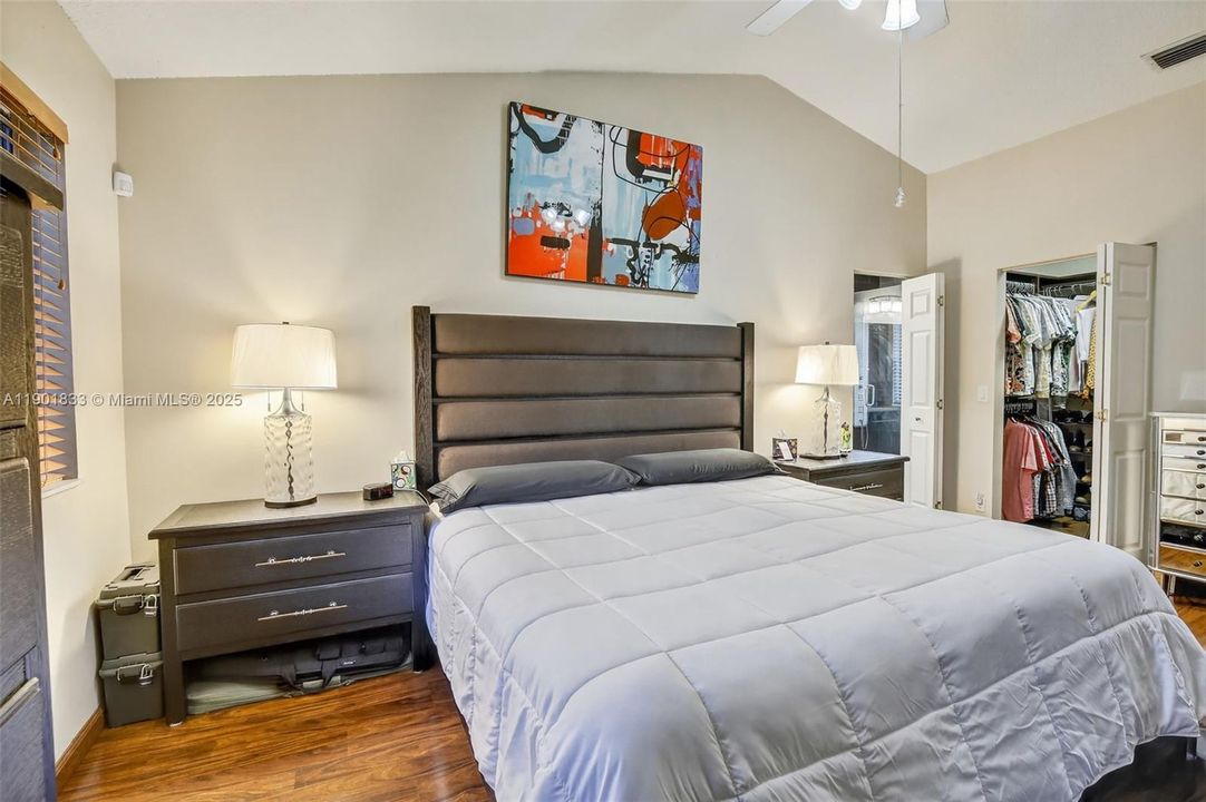 For Sale: $399,987 (3 beds, 2 baths, 1760 Square Feet)