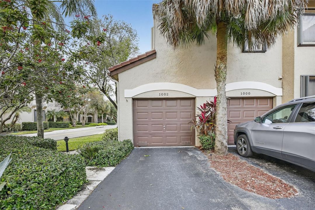 For Sale: $399,987 (3 beds, 2 baths, 1760 Square Feet)