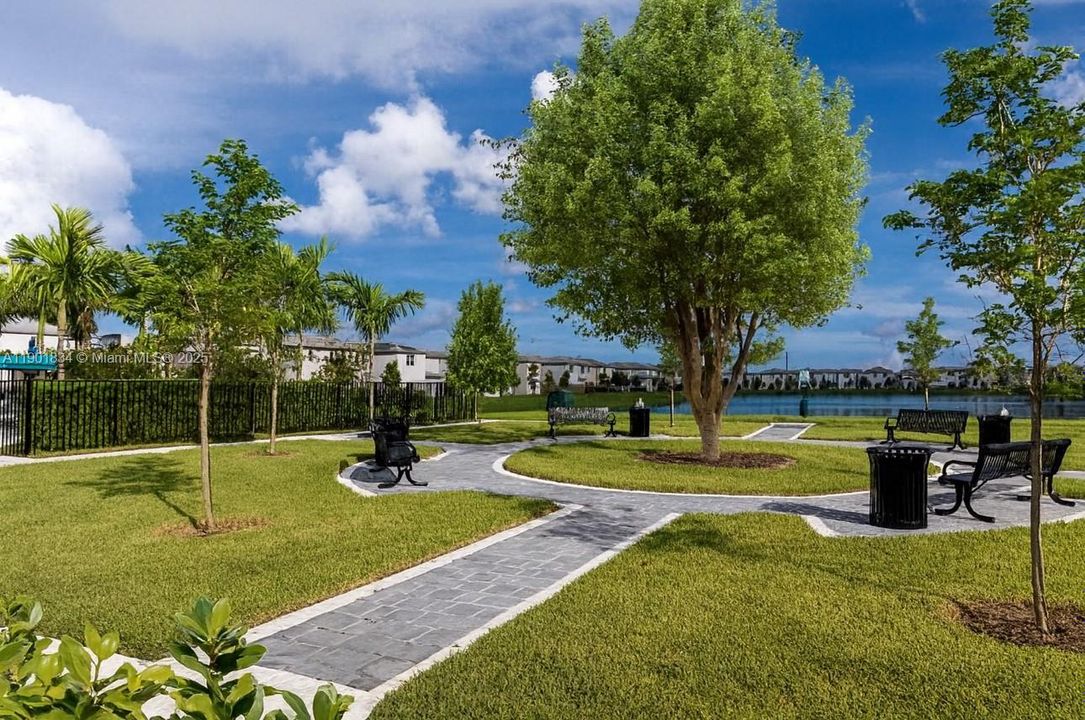 For Rent: $2,500 (3 beds, 2 baths, 1483 Square Feet)