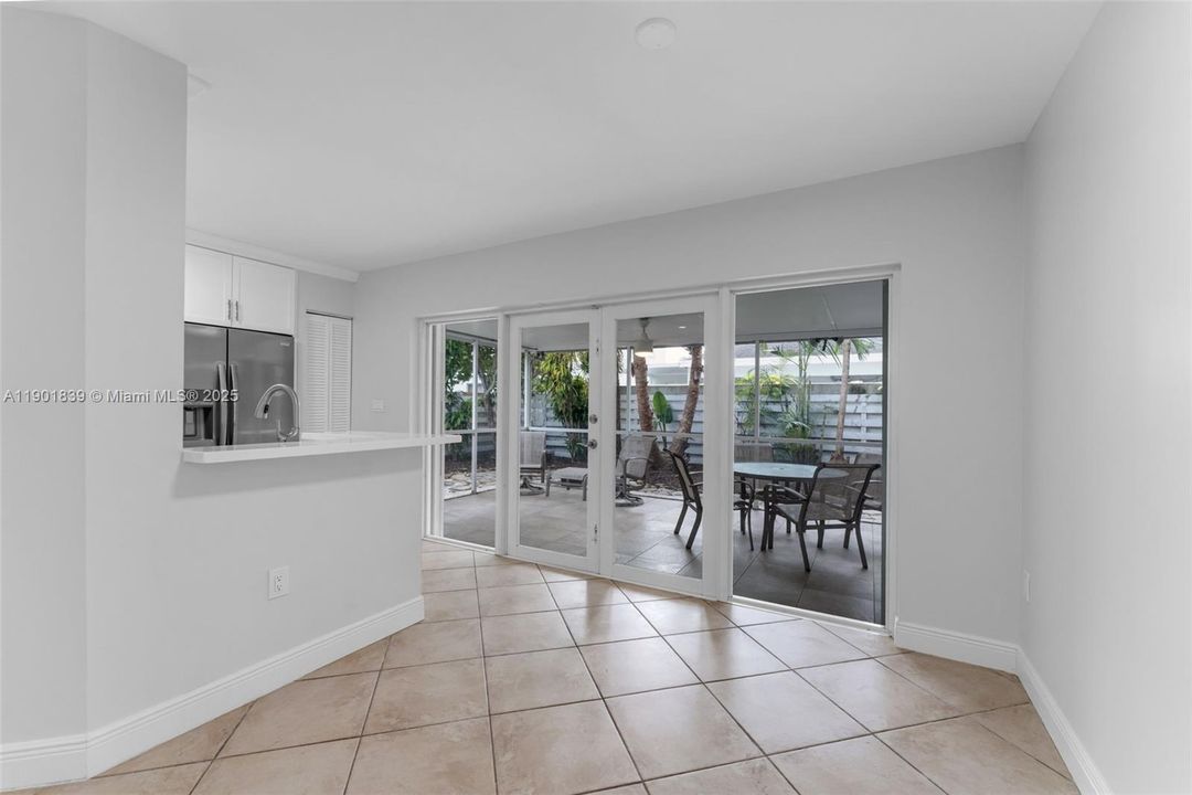 Active With Contract: $545,000 (3 beds, 2 baths, 1281 Square Feet)