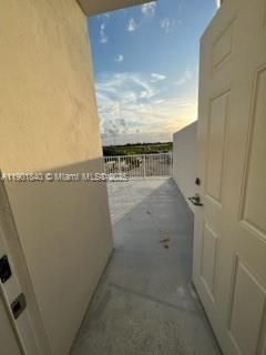 For Sale: $414,500 (4 beds, 3 baths, 1398 Square Feet)