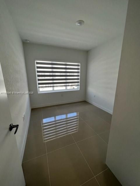 For Sale: $414,500 (4 beds, 3 baths, 1398 Square Feet)