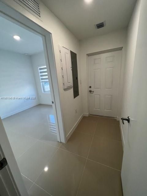 For Sale: $414,500 (4 beds, 3 baths, 1398 Square Feet)