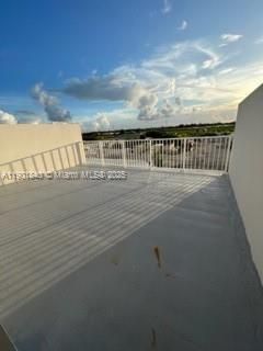 For Sale: $414,500 (4 beds, 3 baths, 1398 Square Feet)