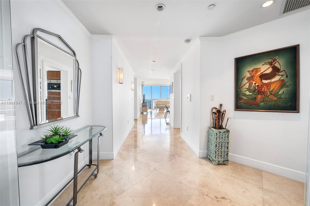 Active With Contract: $1,275,000 (2 beds, 2 baths, 1529 Square Feet)