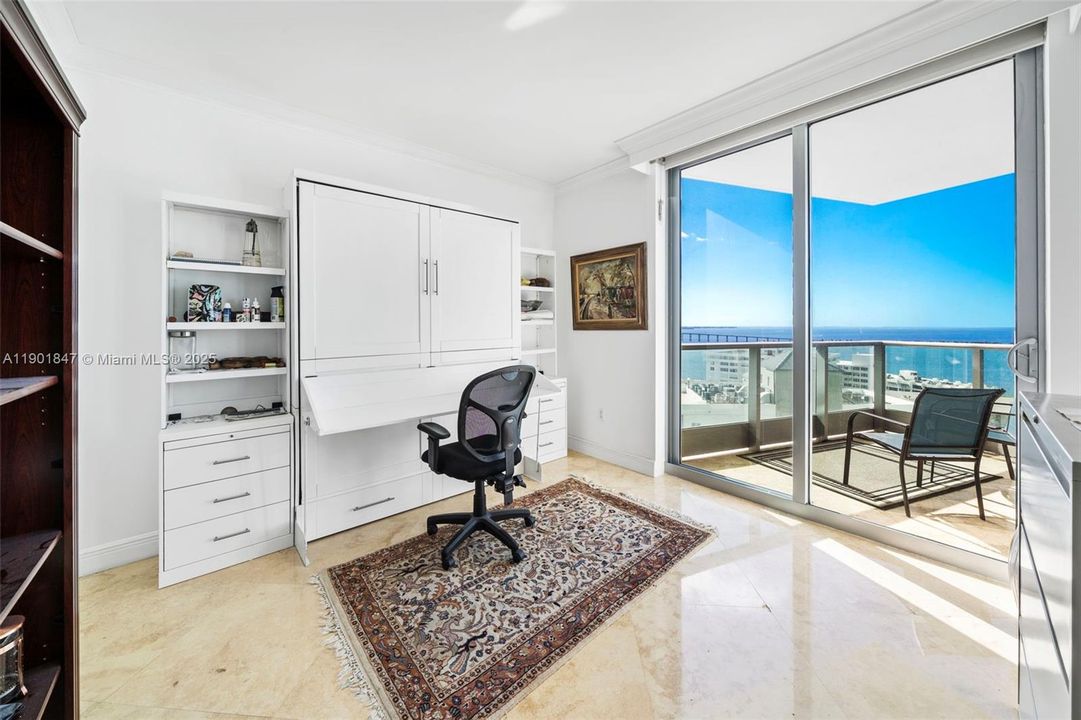 Active With Contract: $1,275,000 (2 beds, 2 baths, 1529 Square Feet)