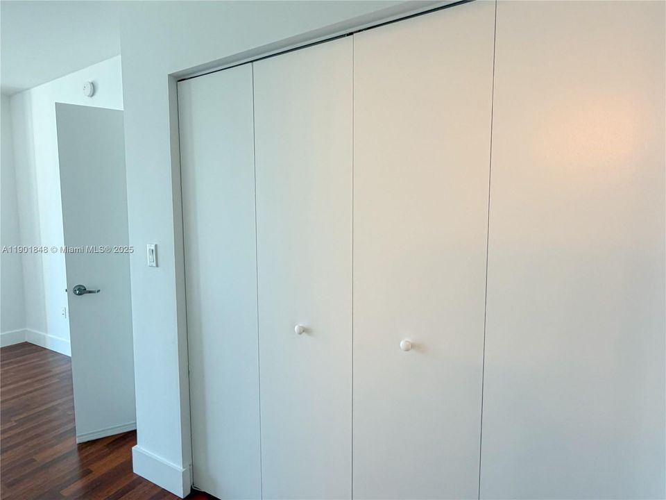 Recently Rented: $3,700 (2 beds, 2 baths, 1093 Square Feet)