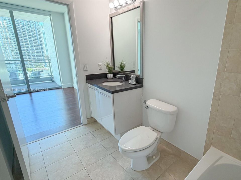 2nd Bathrom
