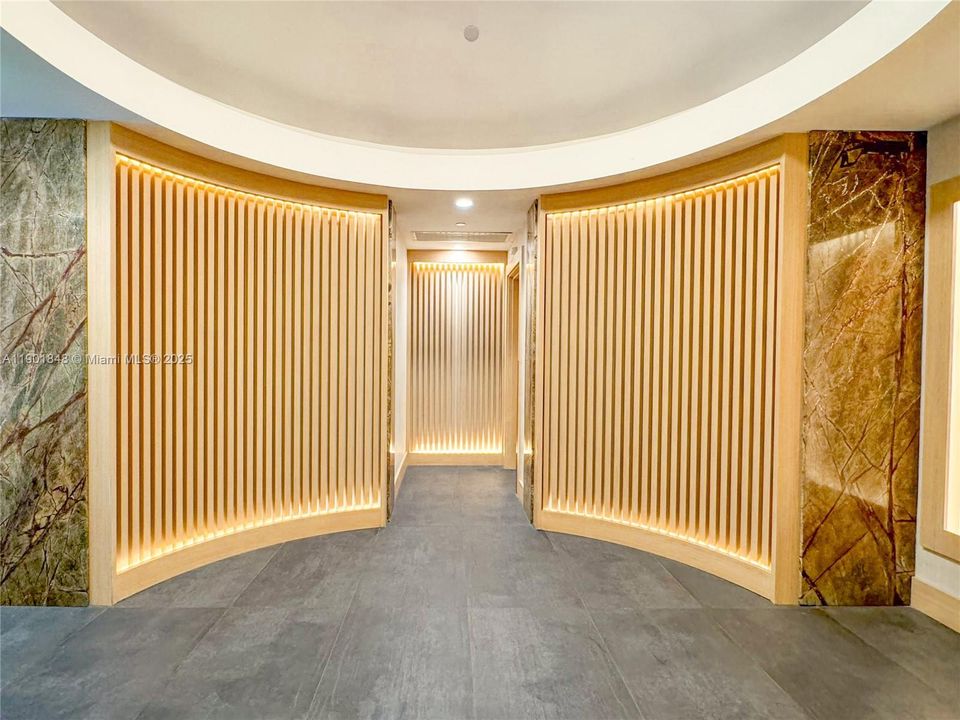 Recently Rented: $3,700 (2 beds, 2 baths, 1093 Square Feet)