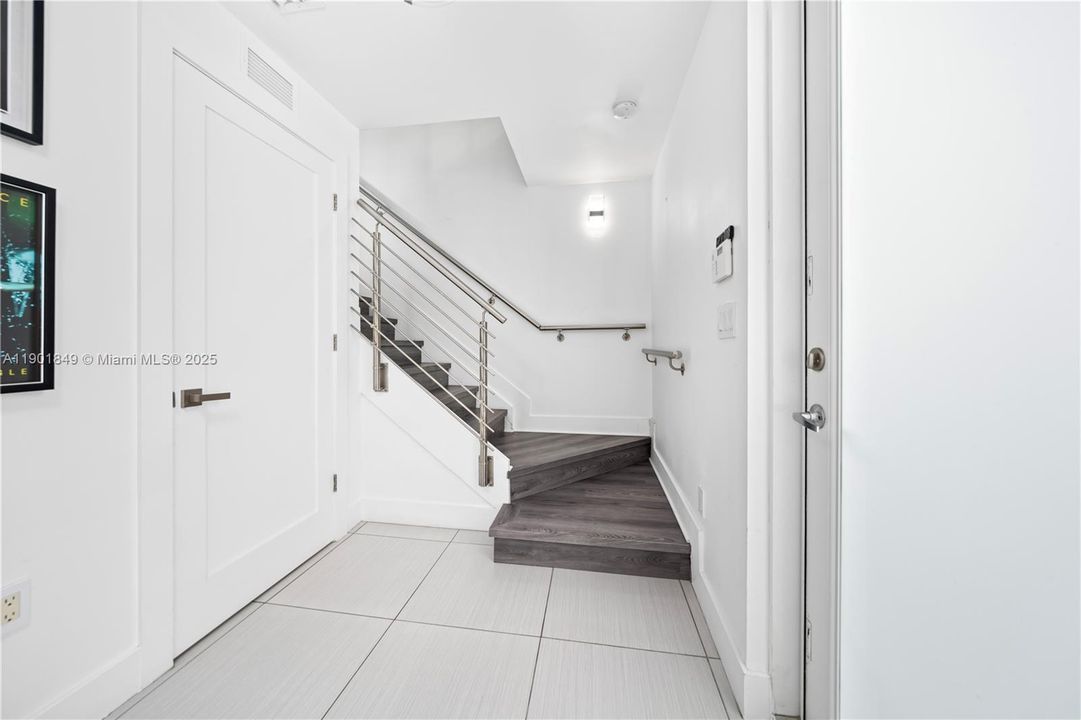 For Sale: $875,000 (4 beds, 3 baths, 2335 Square Feet)