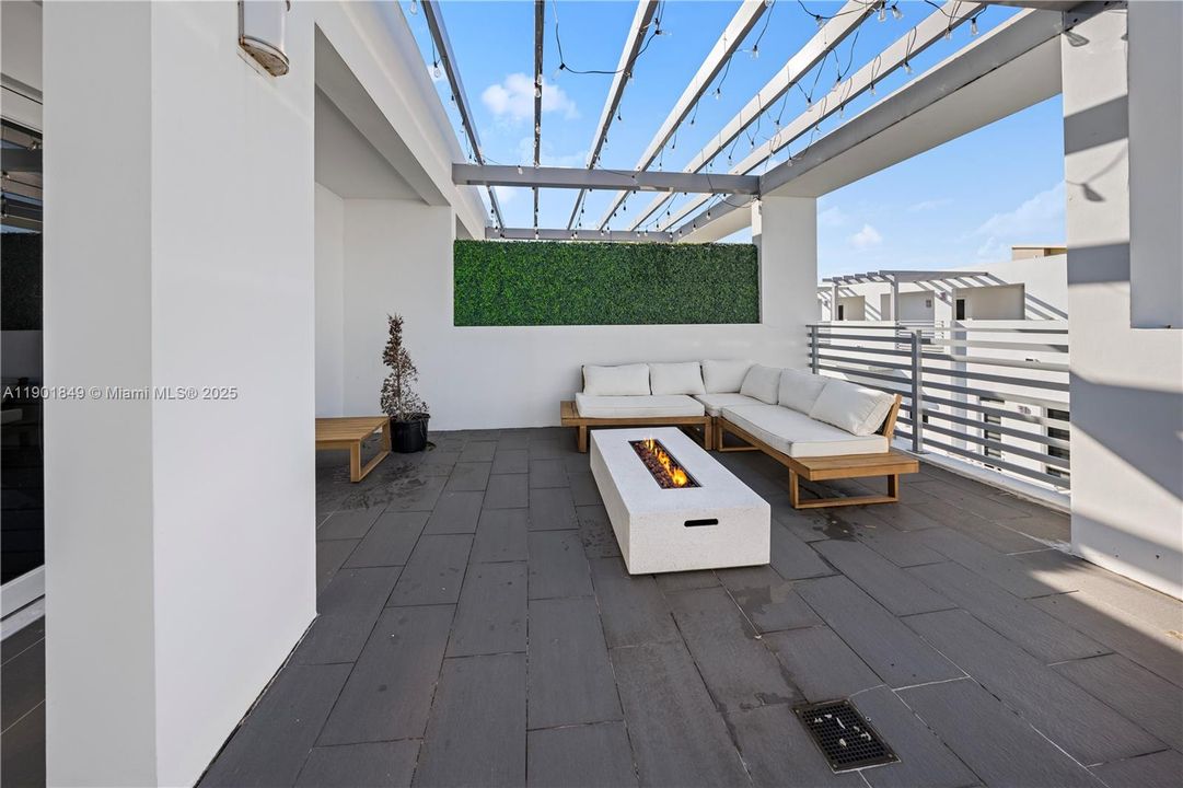 For Sale: $875,000 (4 beds, 3 baths, 2335 Square Feet)