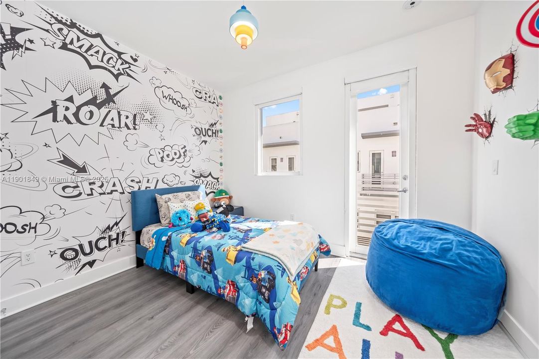 For Sale: $875,000 (4 beds, 3 baths, 2335 Square Feet)